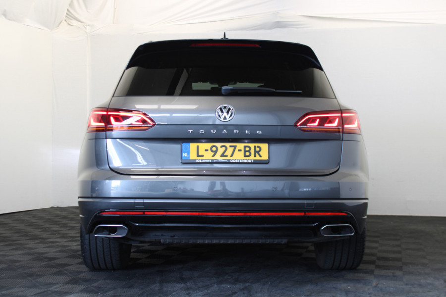 Volkswagen Touareg 3.0 TDI R-Line |Pano|Trekhaak|Achterbank verw.|