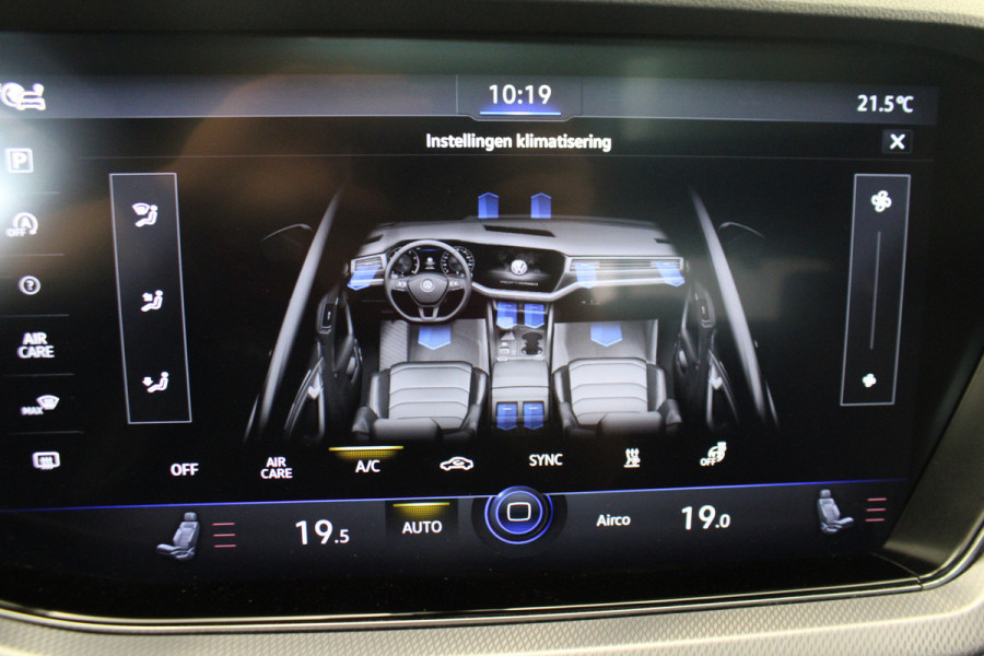 Volkswagen Touareg 3.0 TDI R-Line |Pano|Trekhaak|Achterbank verw.|