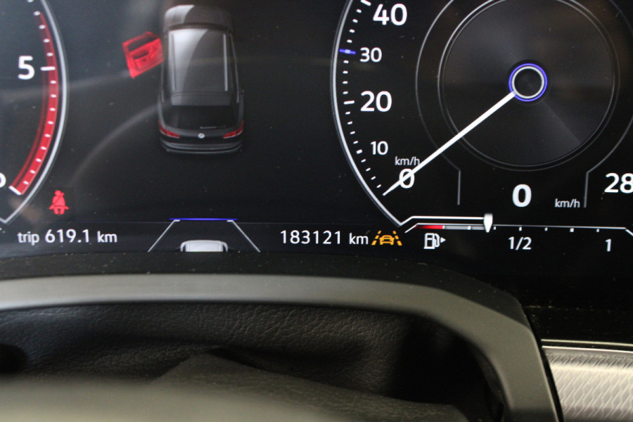 Volkswagen Touareg 3.0 TDI R-Line |Pano|Trekhaak|Achterbank verw.|