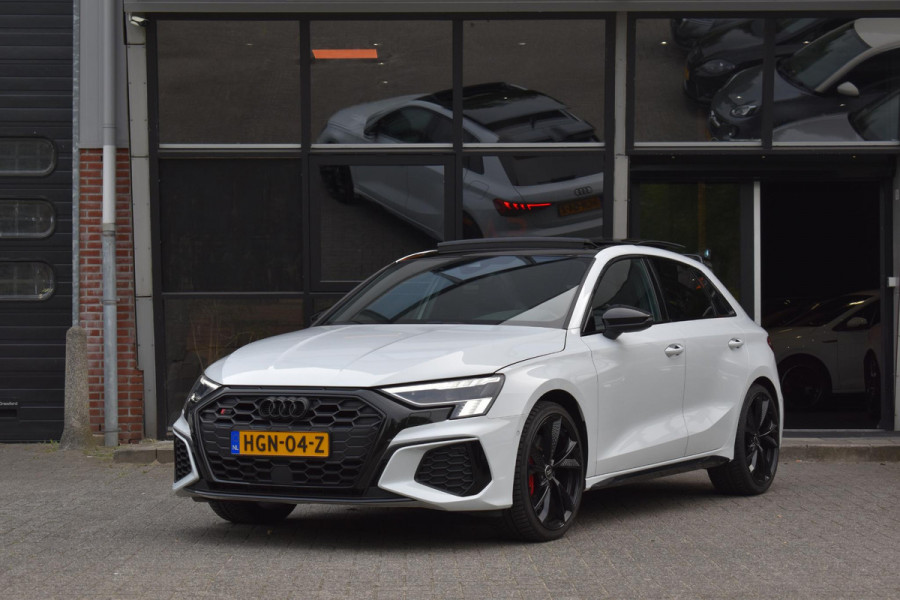 Audi A3 Sportback 2.0 TFSI S3 quattro Keyles Pano Sfeer ACC Camera