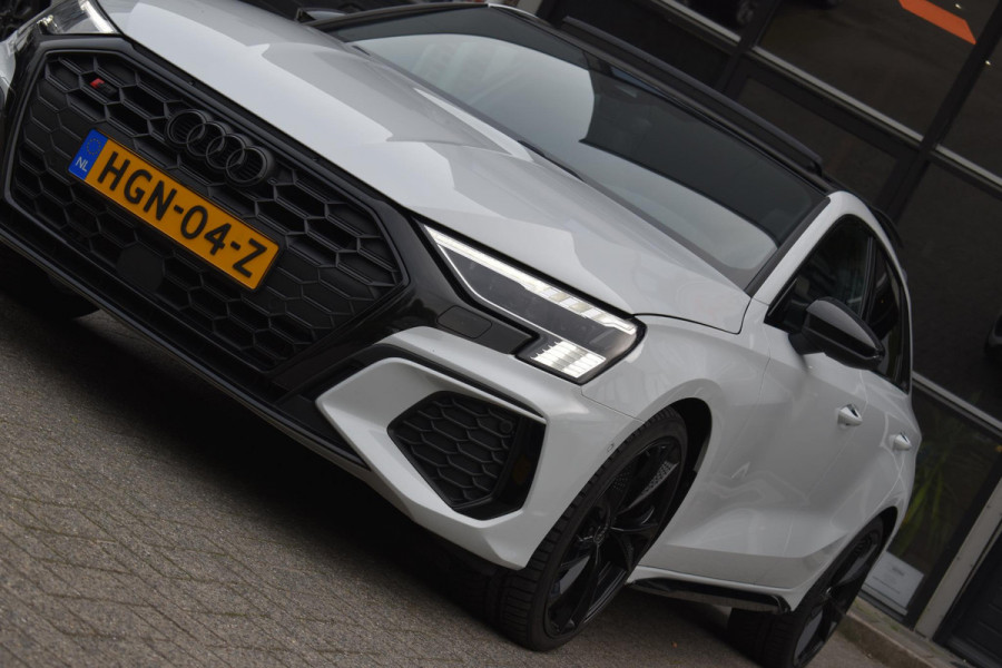 Audi A3 Sportback 2.0 TFSI S3 quattro Keyles Pano Sfeer ACC Camera