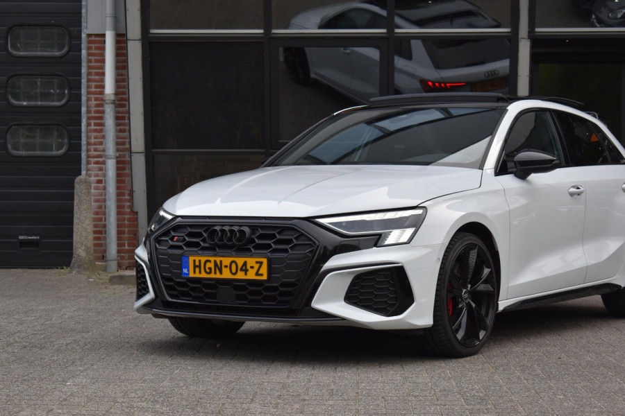Audi A3 Sportback 2.0 TFSI S3 quattro Keyles Pano Sfeer ACC Camera