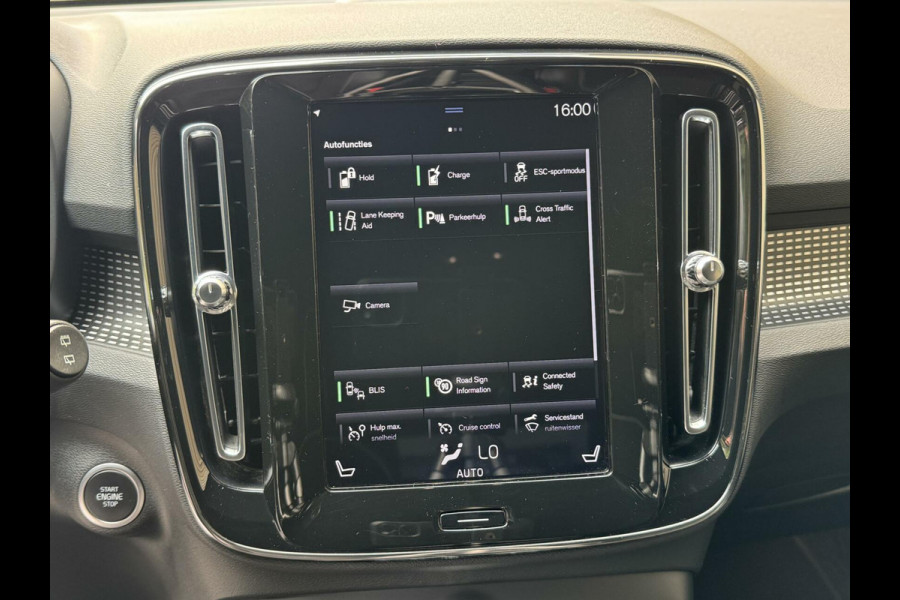 Volvo XC40 1.5 T5 Twin Engine R-Design Automaat | Achteruitrijcamera | LED verlichting | Trekhaak uitklapbaar | Stoelverwarming | Climate c