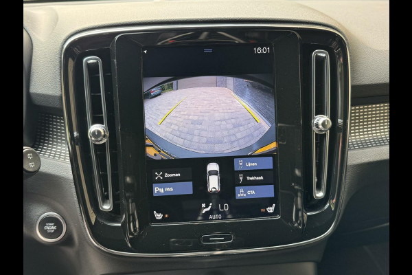 Volvo XC40 1.5 T5 Twin Engine R-Design Automaat | Achteruitrijcamera | LED verlichting | Trekhaak uitklapbaar | Stoelverwarming | Climate c