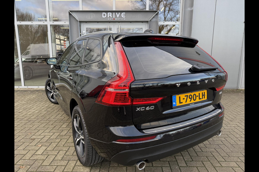 Volvo XC60 2.0 B5 Mom. Exclusive |Pano|Leer|Memory|AutoPilot|HUD|El.Trekhaak|19"R-Design|Harman/Kardon|Carplay