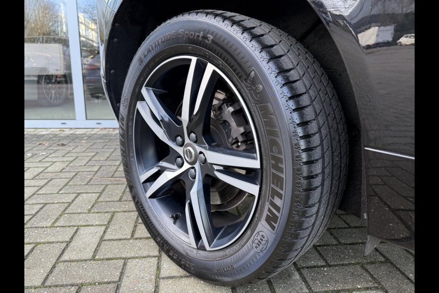 Volvo XC60 2.0 B5 Mom. Exclusive |Pano|Leer|Memory|AutoPilot|HUD|El.Trekhaak|19"R-Design|Harman/Kardon|Carplay