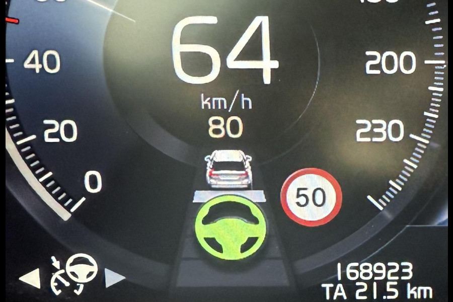 Volvo XC60 2.0 B5 Mom. Exclusive |Pano|Leer|Memory|AutoPilot|HUD|El.Trekhaak|19"R-Design|Harman/Kardon|Carplay