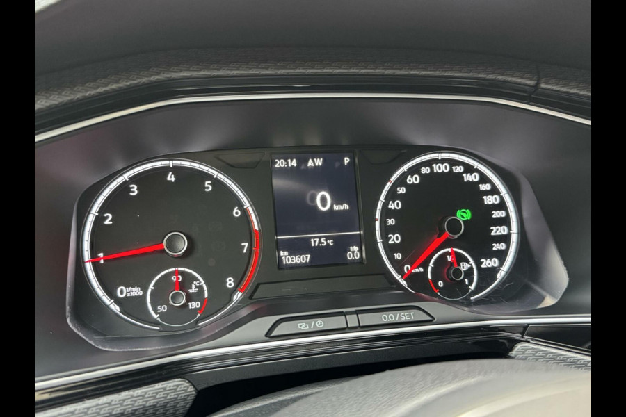 Volkswagen T-Cross 1.0 TSI R-line Automaat | LED | Trekhaak | Getint glas | Climate control | Cruise control adaptief | Lane assist | Dode hoek det