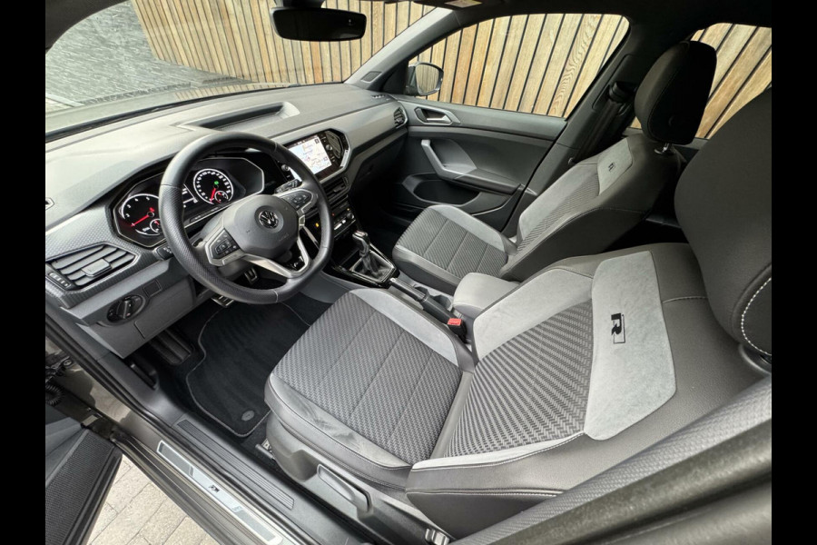 Volkswagen T-Cross 1.0 TSI R-line Automaat | LED | Trekhaak | Getint glas | Climate control | Cruise control adaptief | Lane assist | Dode hoek det
