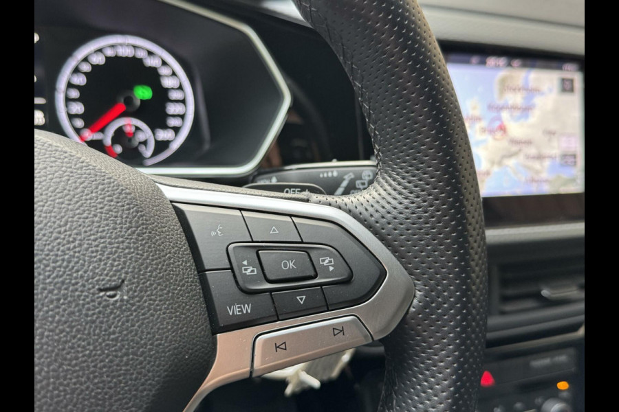 Volkswagen T-Cross 1.0 TSI R-line Automaat | LED | Trekhaak | Getint glas | Climate control | Cruise control adaptief | Lane assist | Dode hoek det