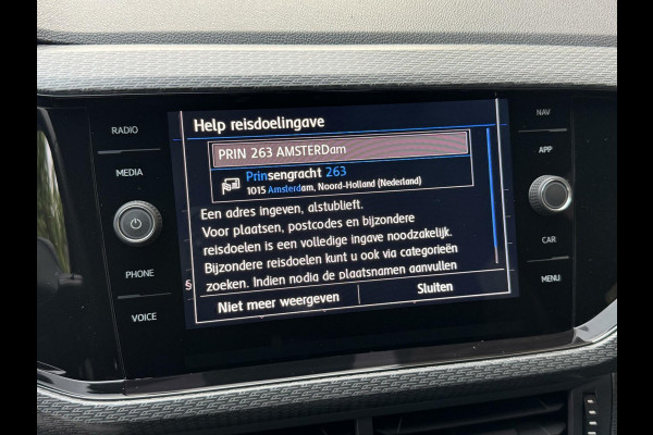 Volkswagen T-Cross 1.0 TSI R-line Automaat | LED | Trekhaak | Getint glas | Climate control | Cruise control adaptief | Lane assist | Dode hoek det