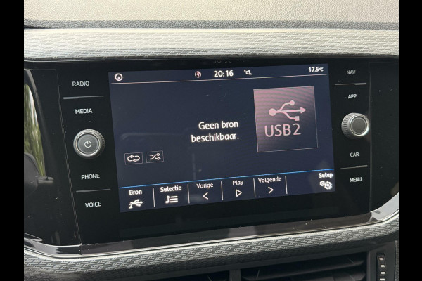 Volkswagen T-Cross 1.0 TSI R-line Automaat | LED | Trekhaak | Getint glas | Climate control | Cruise control adaptief | Lane assist | Dode hoek det