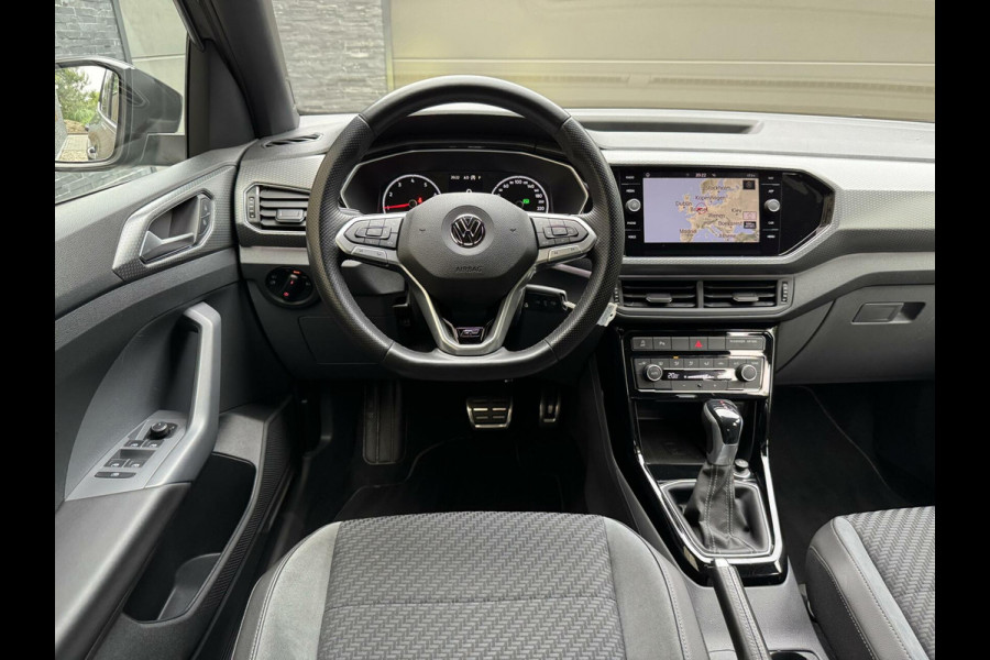 Volkswagen T-Cross 1.0 TSI R-line Automaat | LED | Trekhaak | Getint glas | Climate control | Cruise control adaptief | Lane assist | Dode hoek det