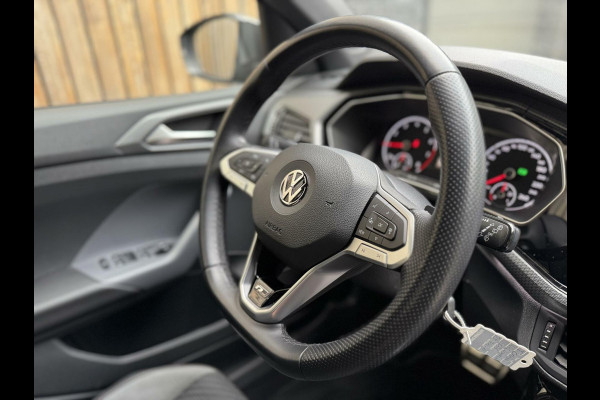 Volkswagen T-Cross 1.0 TSI R-line Automaat | LED | Trekhaak | Getint glas | Climate control | Cruise control adaptief | Lane assist | Dode hoek det