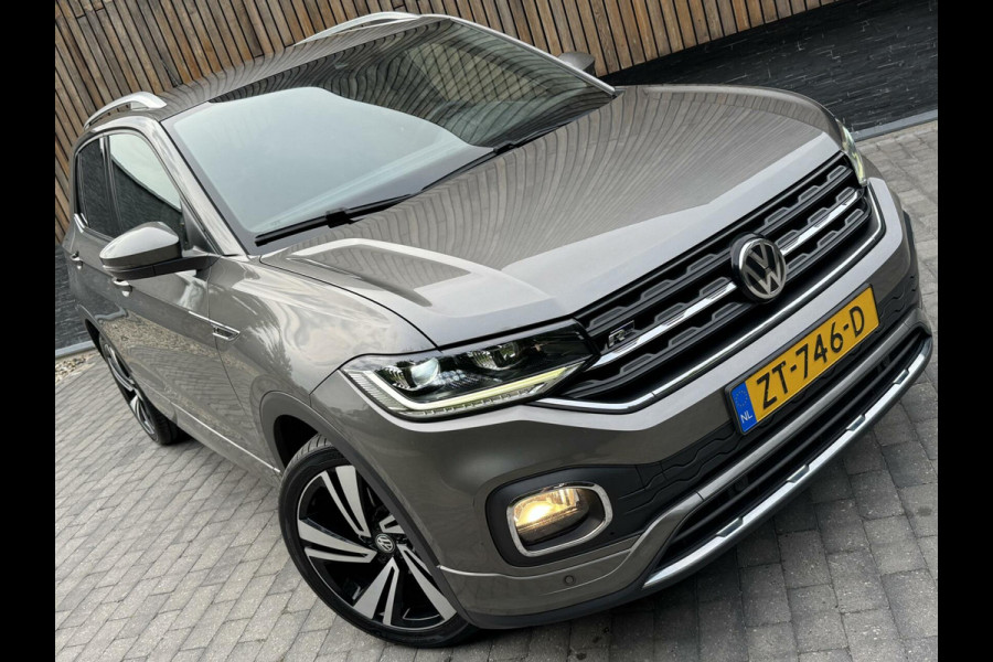 Volkswagen T-Cross 1.0 TSI R-line Automaat | LED | Trekhaak | Getint glas | Climate control | Cruise control adaptief | Lane assist | Dode hoek det