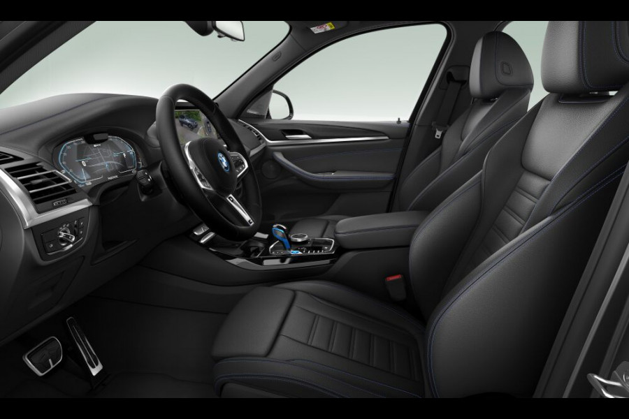 BMW iX3 High Executive - Pano - Stuurwiel Verwarmd - Getint Glas