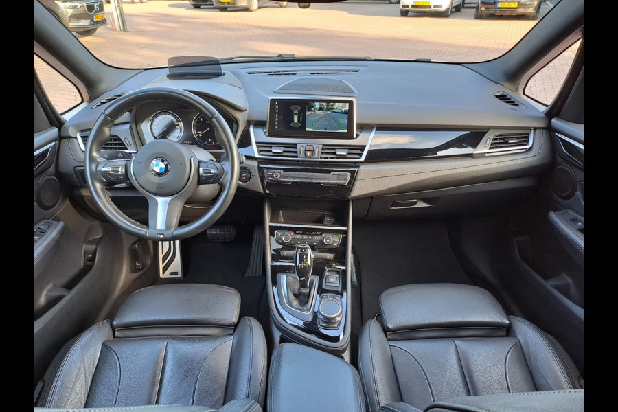 BMW 2 Serie Gran Tourer 218i 7p. High Executive | Leder | Trekhaak | M-pakket | Head-up | Camera | Stoelverwarming |