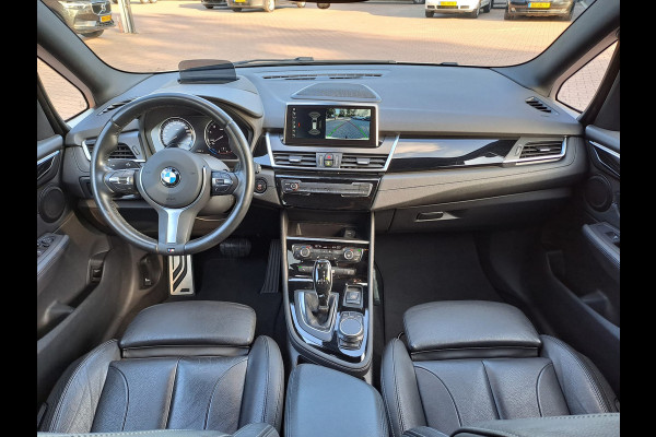 BMW 2 Serie Gran Tourer 218i 7p. High Executive | Leder | Trekhaak | M-pakket | Head-up | Camera | Stoelverwarming |