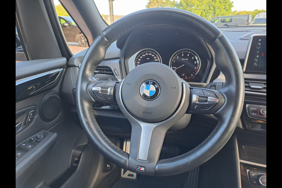 BMW 2 Serie Gran Tourer 218i 7p. High Executive | Leder | Trekhaak | M-pakket | Head-up | Camera | Stoelverwarming |
