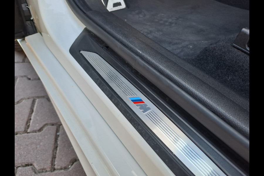 BMW 2 Serie Gran Tourer 218i 7p. High Executive | Leder | Trekhaak | M-pakket | Head-up | Camera | Stoelverwarming |