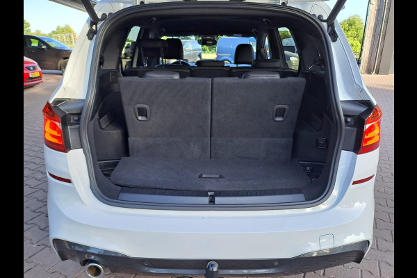 BMW 2 Serie Gran Tourer 218i 7p. High Executive | Leder | Trekhaak | M-pakket | Head-up | Camera | Stoelverwarming |