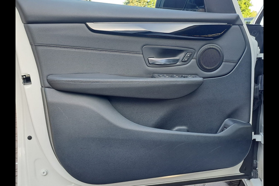 BMW 2 Serie Gran Tourer 218i 7p. High Executive | Leder | Trekhaak | M-pakket | Head-up | Camera | Stoelverwarming |