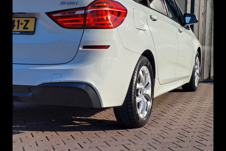 BMW 2 Serie Gran Tourer 218i 7p. High Executive | Leder | Trekhaak | M-pakket | Head-up | Camera | Stoelverwarming |