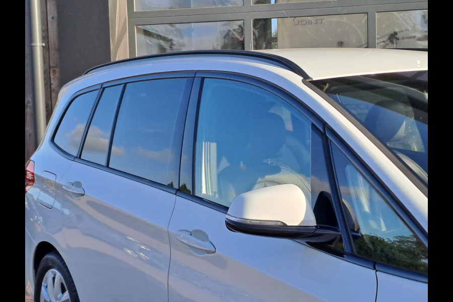 BMW 2 Serie Gran Tourer 218i 7p. High Executive | Leder | Trekhaak | M-pakket | Head-up | Camera | Stoelverwarming |