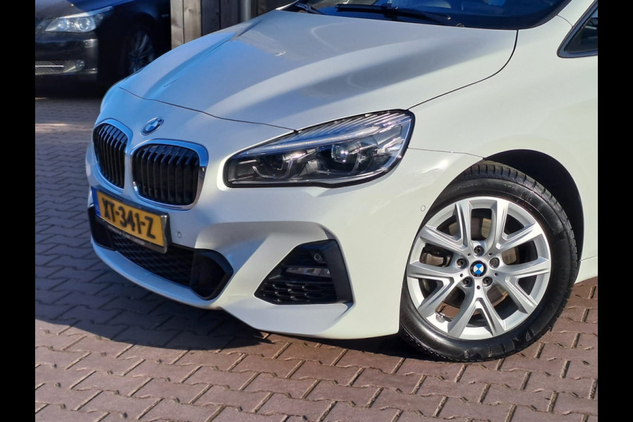 BMW 2 Serie Gran Tourer 218i 7p. High Executive | Leder | Trekhaak | M-pakket | Head-up | Camera | Stoelverwarming |