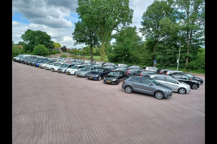 BMW 2 Serie Gran Tourer 218i 7p. High Executive | Leder | Trekhaak | M-pakket | Head-up | Camera | Stoelverwarming |