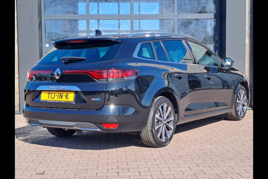 Renault MEGANE Estate 1.6 E-Tech Plug-In Hybrid 160 R.S. Line | Navi | Stoelverwarming | Trekhaak | HUD | ACC | LED |