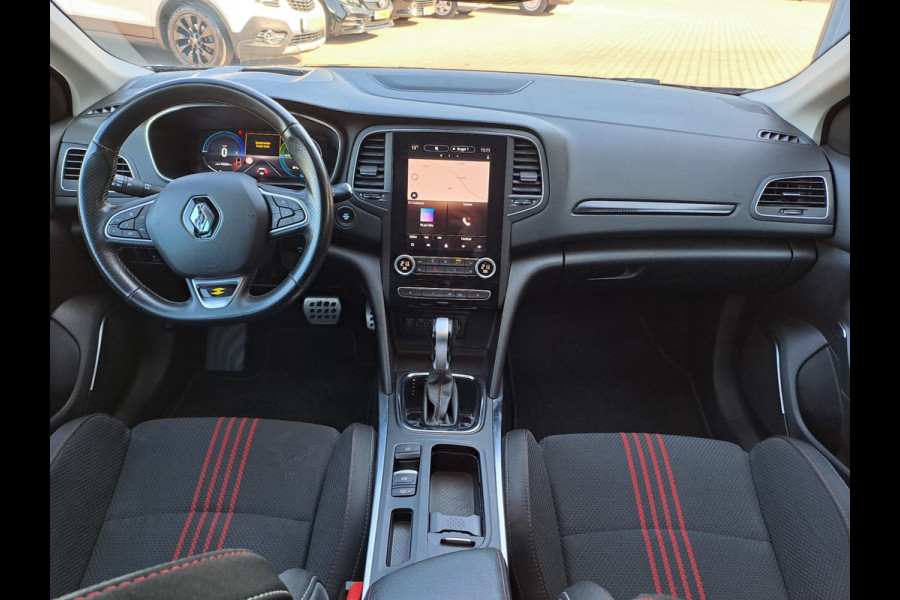 Renault MEGANE Estate 1.6 E-Tech Plug-In Hybrid 160 R.S. Line | Navi | Stoelverwarming | Trekhaak | HUD | ACC | LED |