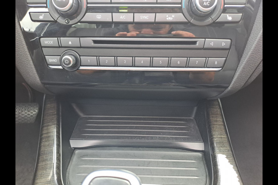 BMW X3 xDrive28i High Executive xLine Edition | Automaat | Trekhaak | Pano | Stoelverwarming | Leder |