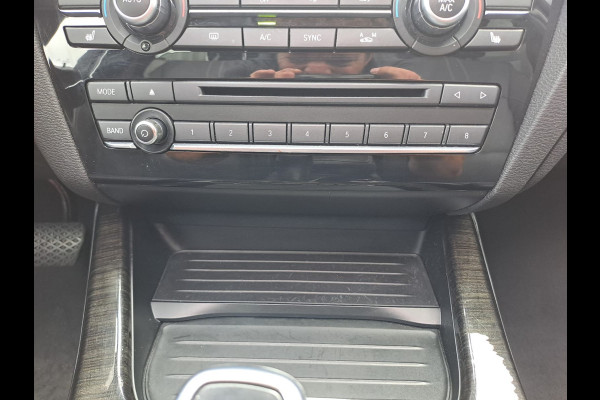 BMW X3 xDrive28i High Executive xLine Edition | Automaat | Trekhaak | Pano | Stoelverwarming | Leder |