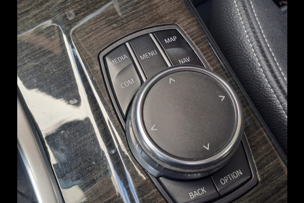 BMW X3 xDrive28i High Executive xLine Edition | Automaat | Trekhaak | Pano | Stoelverwarming | Leder |