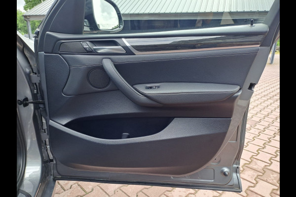 BMW X3 xDrive28i High Executive xLine Edition | Automaat | Trekhaak | Pano | Stoelverwarming | Leder |