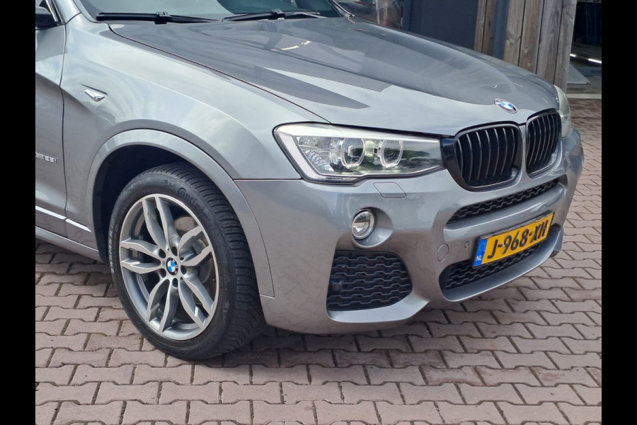 BMW X3 xDrive28i High Executive xLine Edition | Automaat | Trekhaak | Pano | Stoelverwarming | Leder |