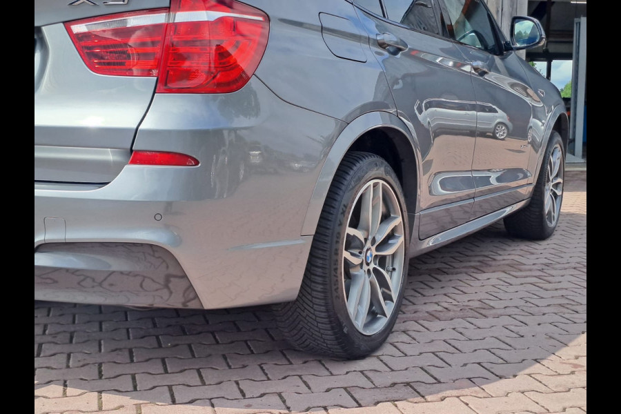 BMW X3 xDrive28i High Executive xLine Edition | Automaat | Trekhaak | Pano | Stoelverwarming | Leder |