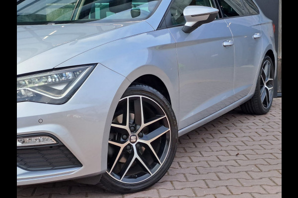 Seat León ST 1.5 TSI FR Business Intense | Navi | Virtual cockpit | Elektr. Trekhaak | Panodak | Automaat |