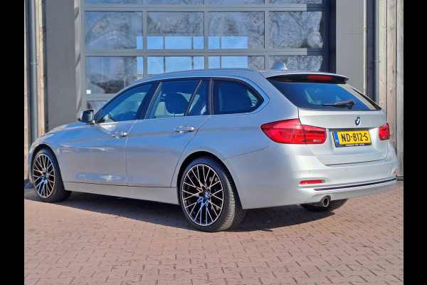 BMW 3 Serie Touring 318i Centennial Executive | Automaat | LED | Cruise | Navi | PDC | Sport Line | LMV |
