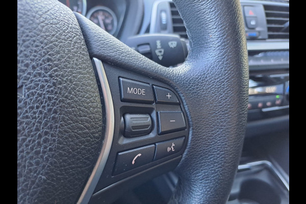 BMW 3 Serie Touring 318i Centennial Executive | Automaat | LED | Cruise | Navi | PDC | Sport Line | LMV |