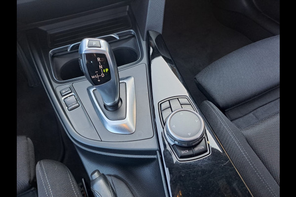 BMW 3 Serie Touring 318i Centennial Executive | Automaat | LED | Cruise | Navi | PDC | Sport Line | LMV |