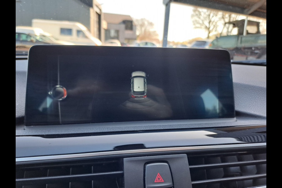 BMW 3 Serie Touring 318i Centennial Executive | Automaat | LED | Cruise | Navi | PDC | Sport Line | LMV |
