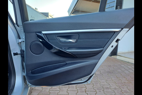 BMW 3 Serie Touring 318i Centennial Executive | Automaat | LED | Cruise | Navi | PDC | Sport Line | LMV |