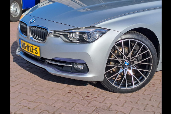 BMW 3 Serie Touring 318i Centennial Executive | Automaat | LED | Cruise | Navi | PDC | Sport Line | LMV |