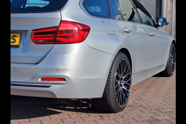 BMW 3 Serie Touring 318i Centennial Executive | Automaat | LED | Cruise | Navi | PDC | Sport Line | LMV |