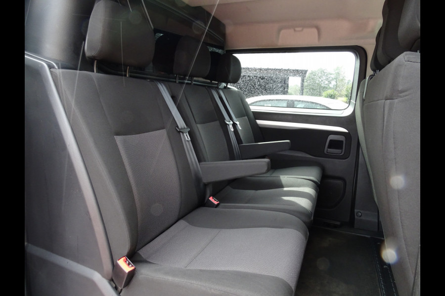 Opel Vivaro 2.0 CDTI L3H1 DC Edition | Airco | Navigatie | Achteruitrijcamera | 6 Persoons | Nieuw model |