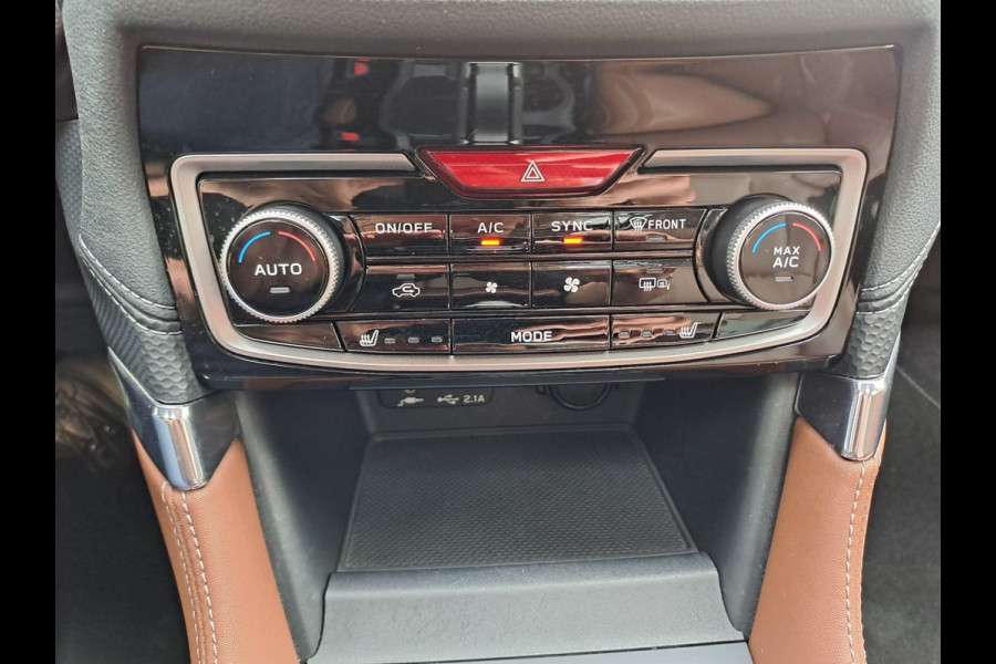 Subaru Forester 2.0i e-BOXER First Edition AWD | Trekhaak | Pano | All-seasons | Leder | LMV 18" | Camera | Dealer onderhouden |