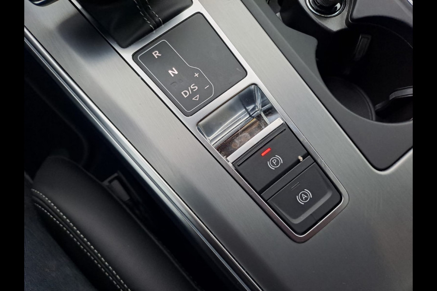 Audi A6 Avant 55 TFSI e quattro Pro Line S Competition | LED Matrix | Pano | Tour | Park assist | Trekhaak | B&O - 3D |
