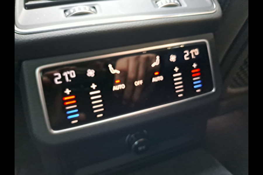 Audi A6 Avant 55 TFSI e quattro Pro Line S Competition | LED Matrix | Pano | Tour | Park assist | Trekhaak | B&O - 3D |
